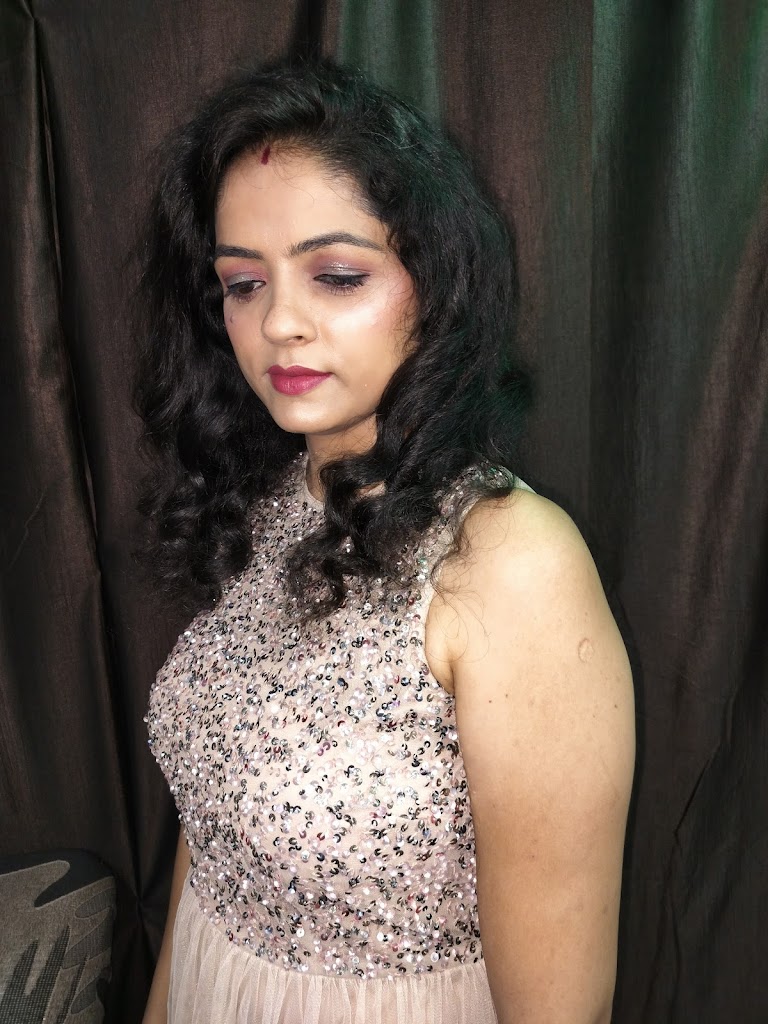 Dream Beauty Parlour Only For Ladies