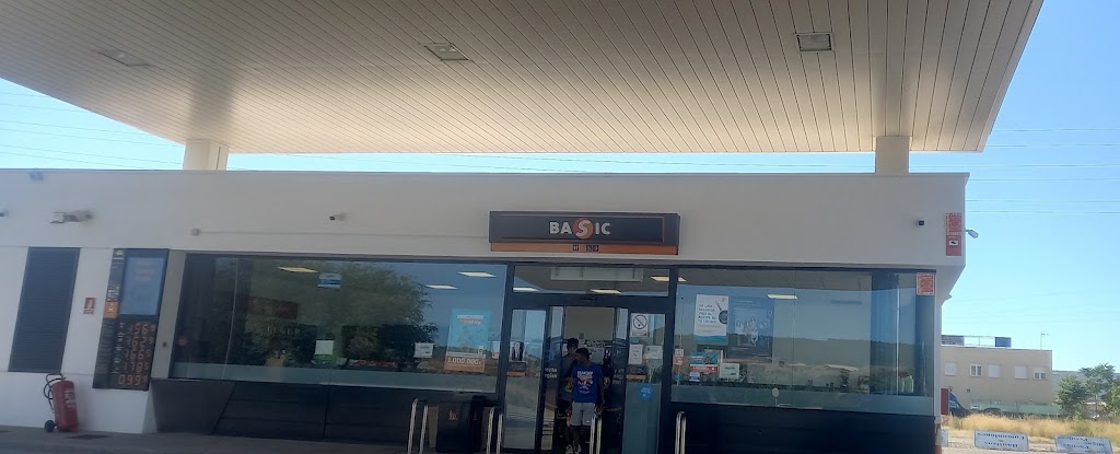 Estacion de Servicio Repsol — Exterior