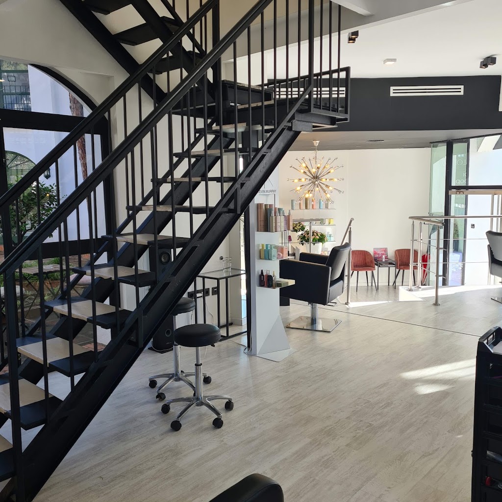 Salon Bibop hair, nails and beauty — Interior