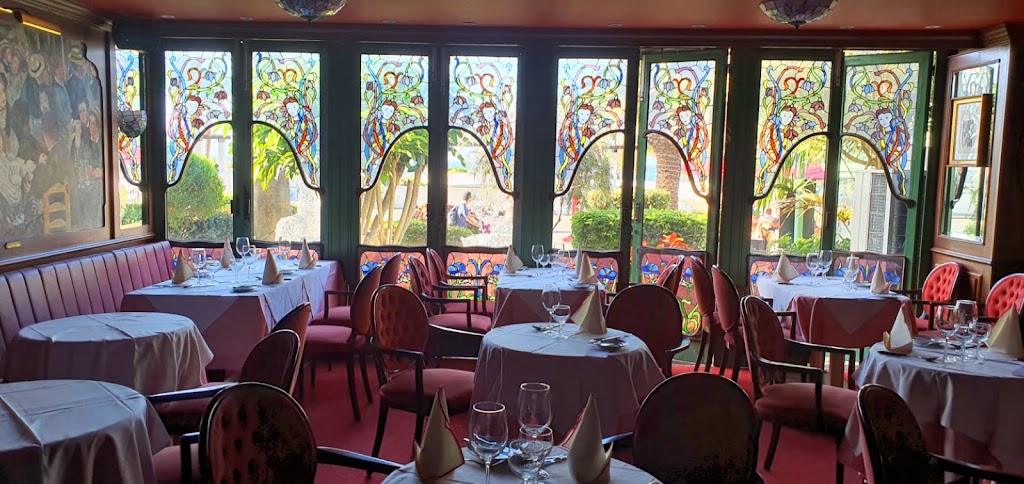 Cafe de Paris — Ambiente