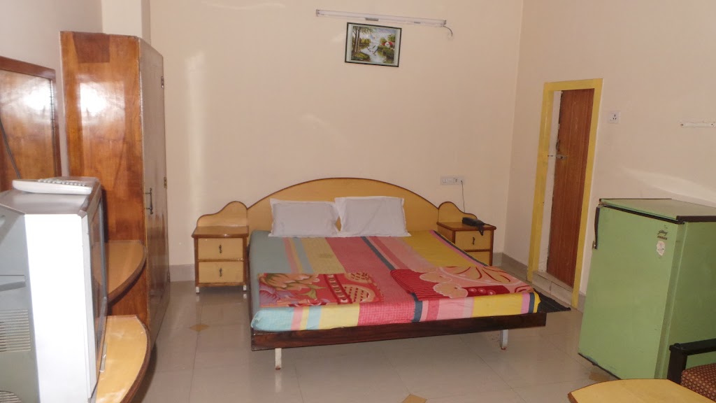 Sri Shanthi Nivas Lodge