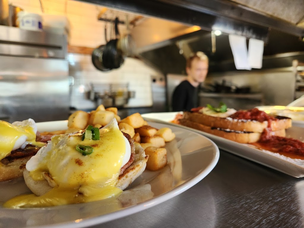 Eggs Benedict