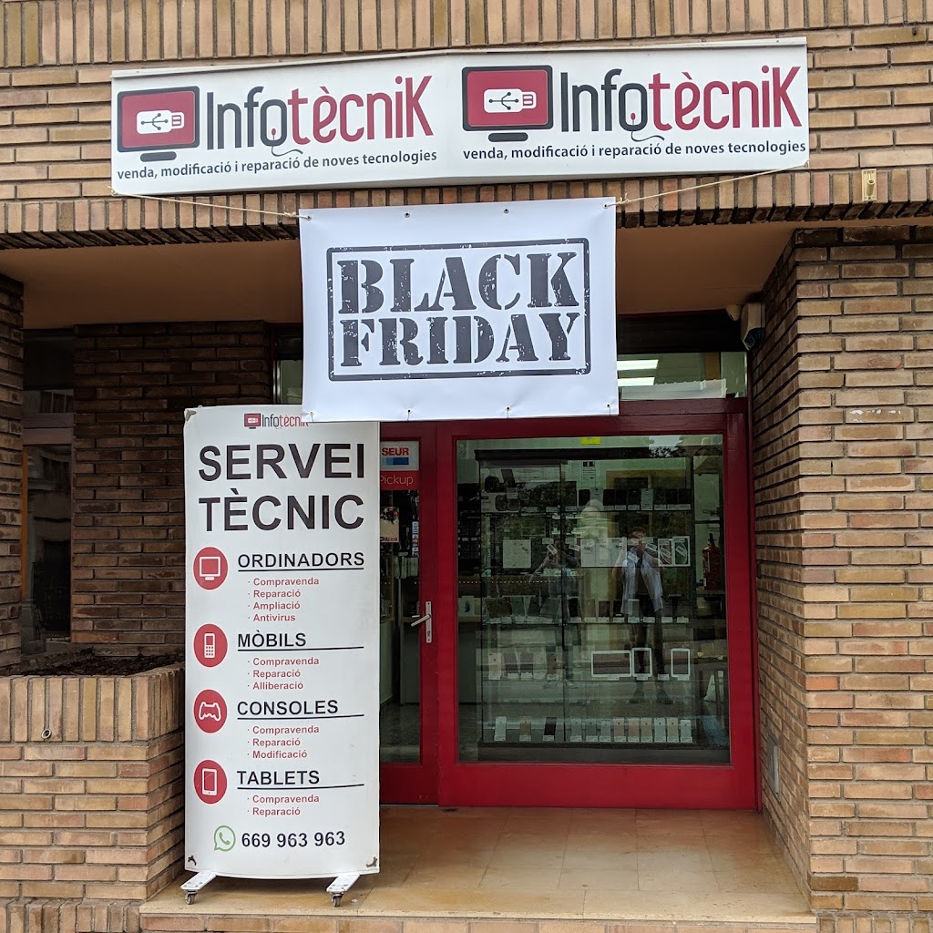 Infotecnik — Exterior