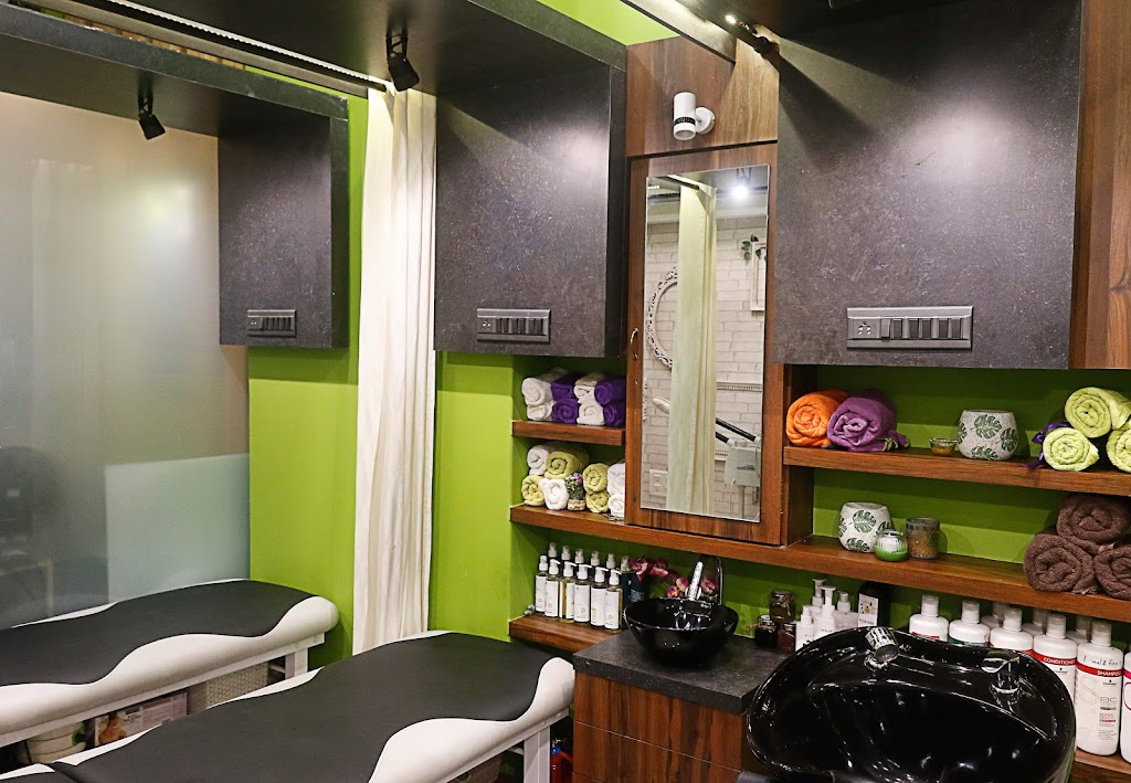 Queens Skinn Station