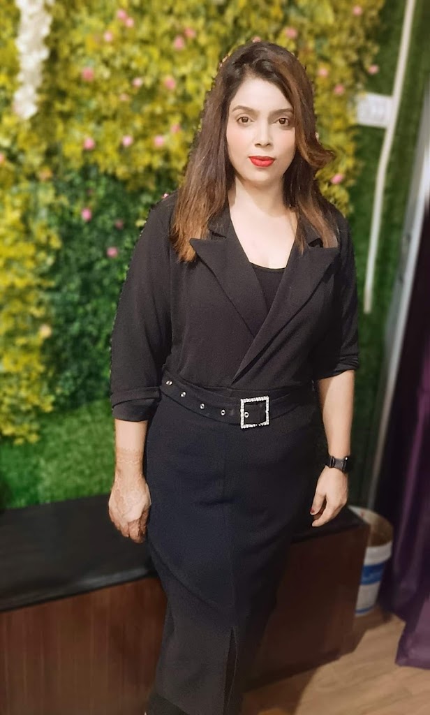 Ladly Makeup Studio Training Centre