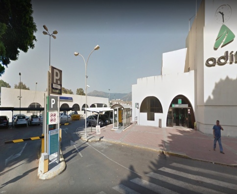 Parking Saba Estacion Tren Algeciras — Del propietario