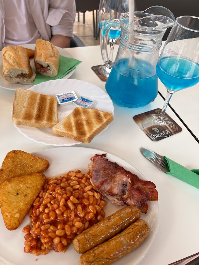 Roccos Rte Marroqui — Comida y bebida