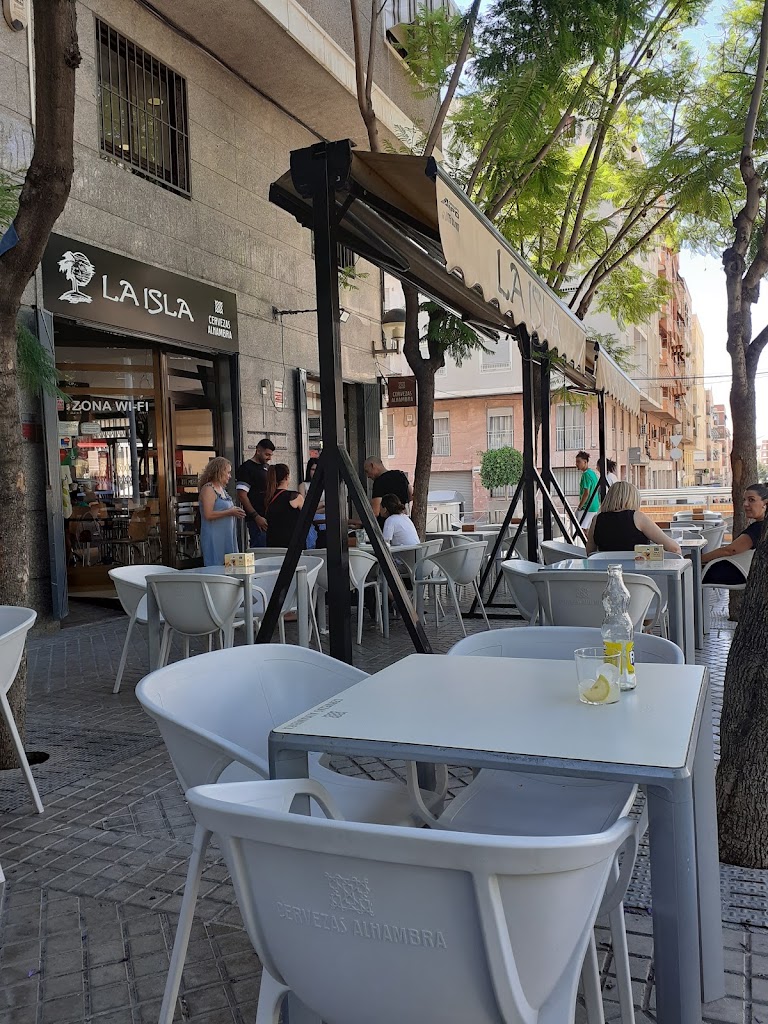 Cafeteria La Isla — Ambiente
