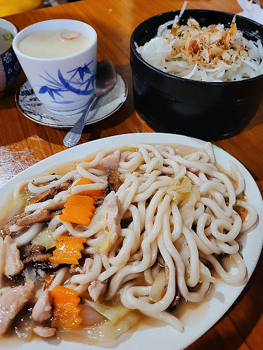 鄉情日式料理-虎尾店 的照片