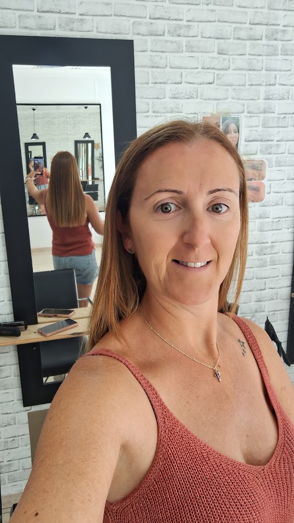 Innova Salon De Belleza — Del propietario