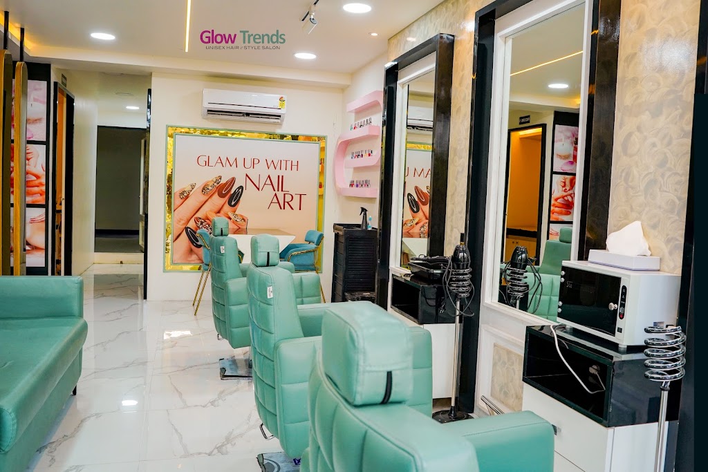 Glow Trends Unisex Hair Style Salon Beauty Parlour Hair Salon Bridal Makeup In Alkapuri Nagole