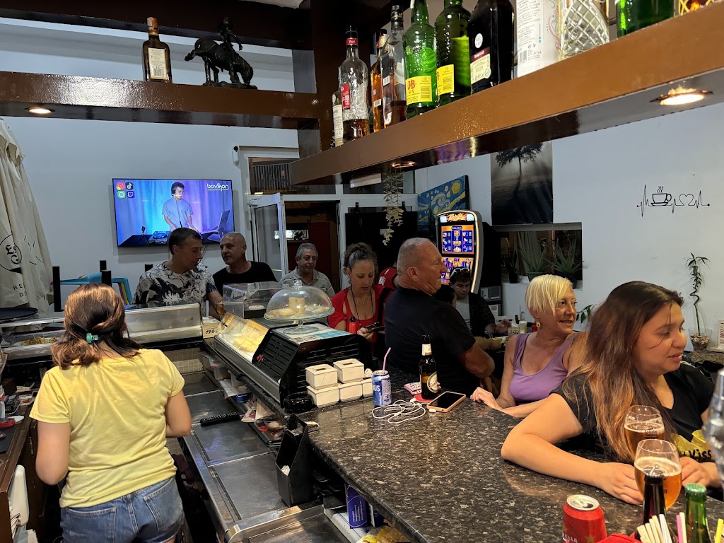 El escondite cafe -Bar
