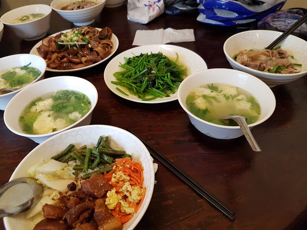 轉角豬頭肉麵 的照片