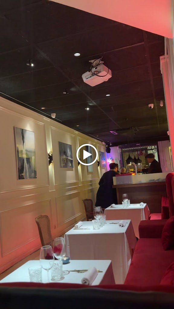 Restaurante Factor Vi — Ambiente