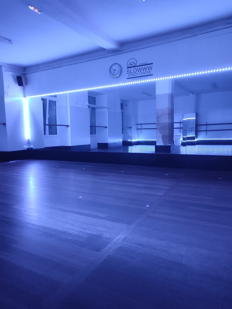 Escuela de danza SLOWWW DANCE CENTER