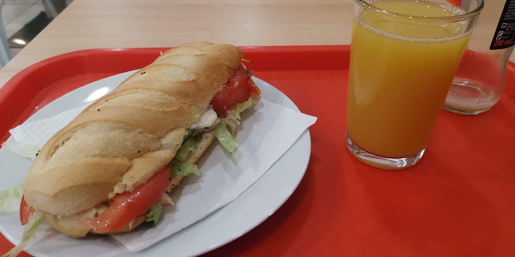 Granier el Vendrell — Comida y bebida