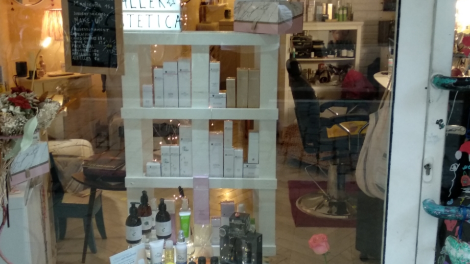 Les Divines - El Taller de Estetica