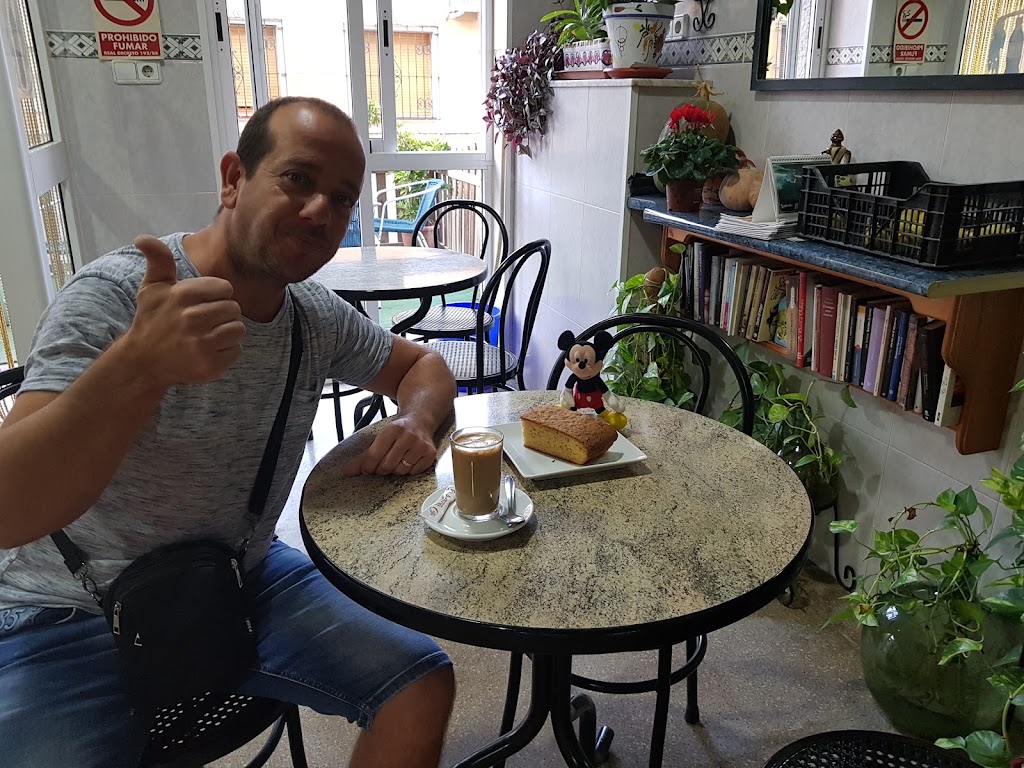 Cafeteria y Despacho de Pan 'La Creu' — Ambiente