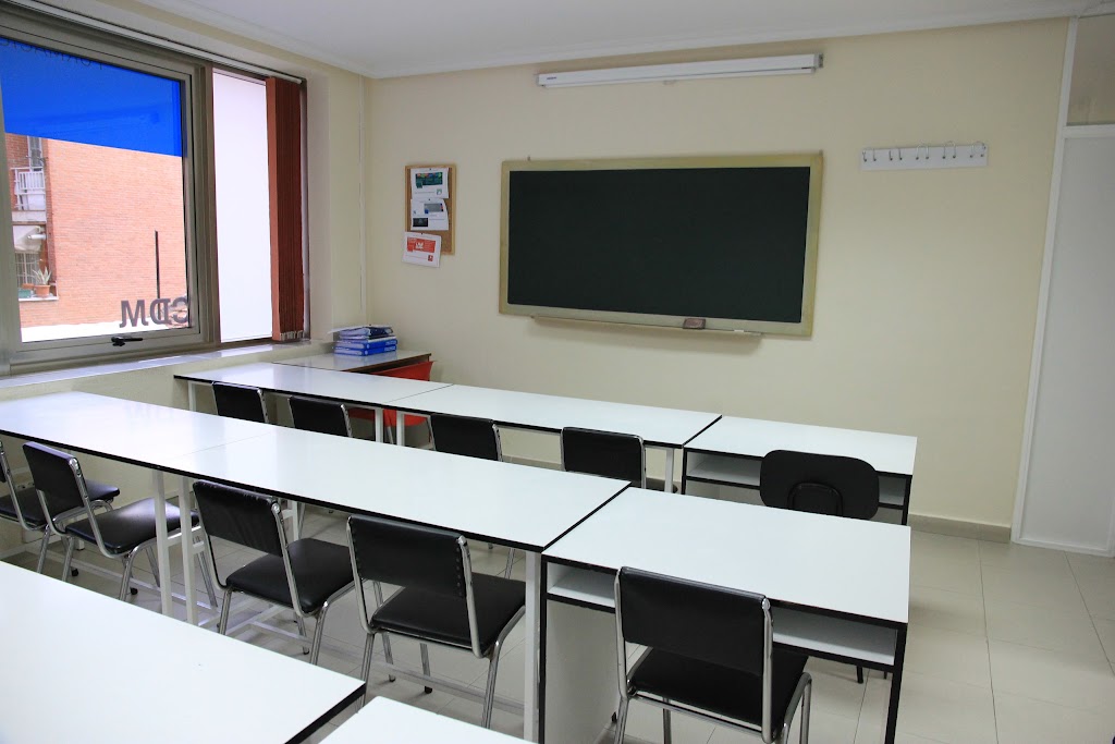 Centro De Estudios Aula XXI — Del propietario