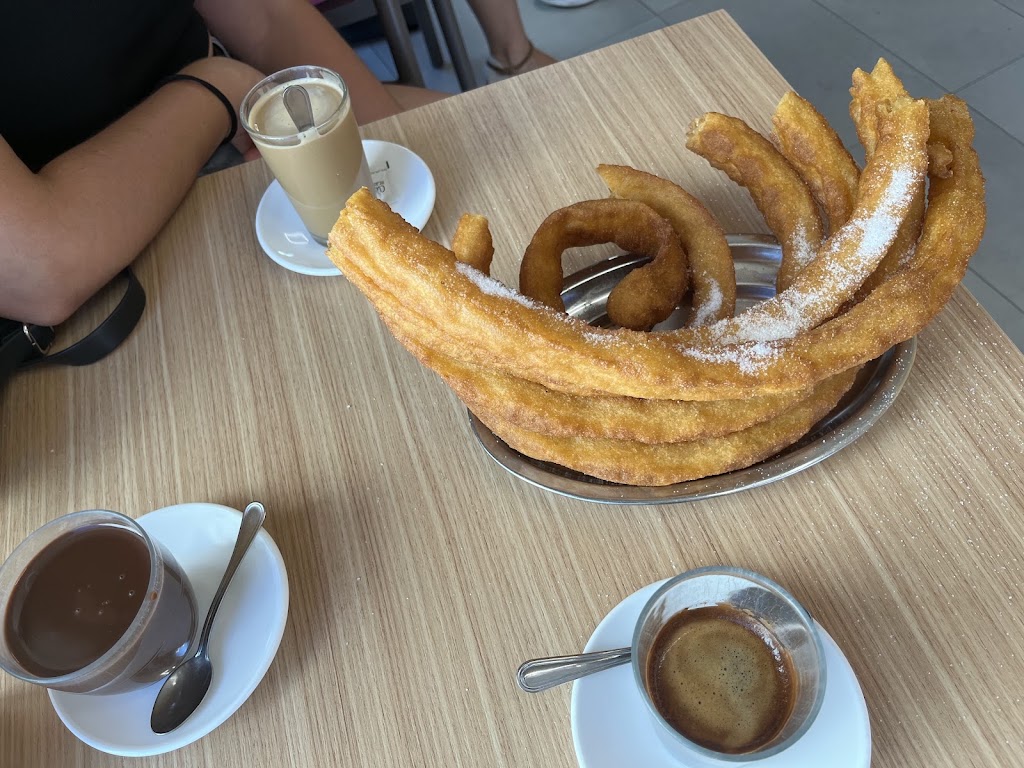 Churreria Garpe — Comida y bebida