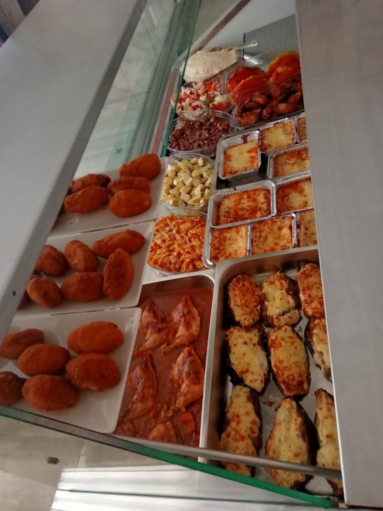 Casa Alexandra — Comida y bebida