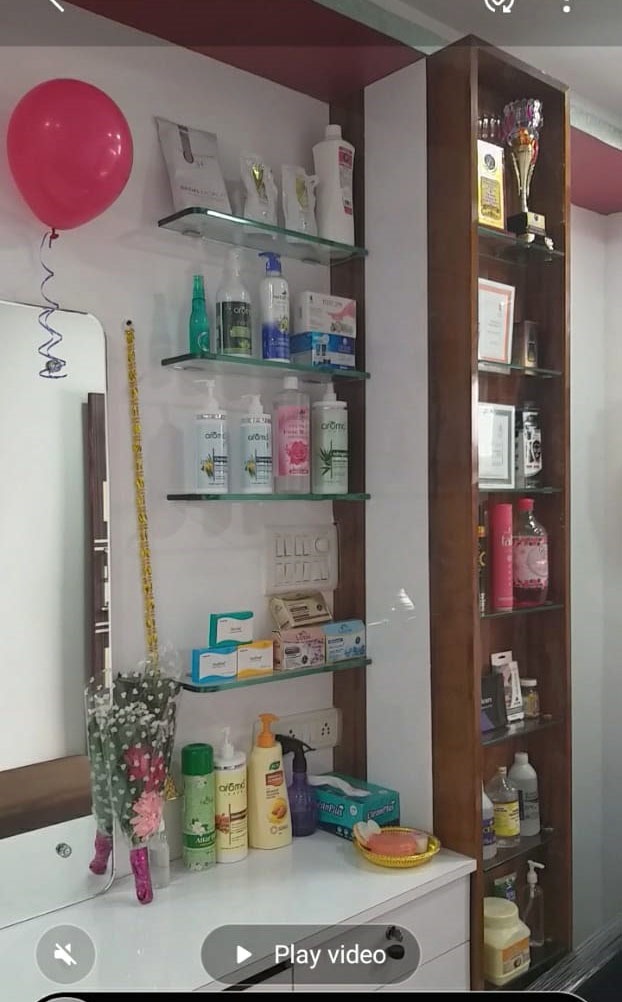 Crystal Beauty Parlour Yavatmal