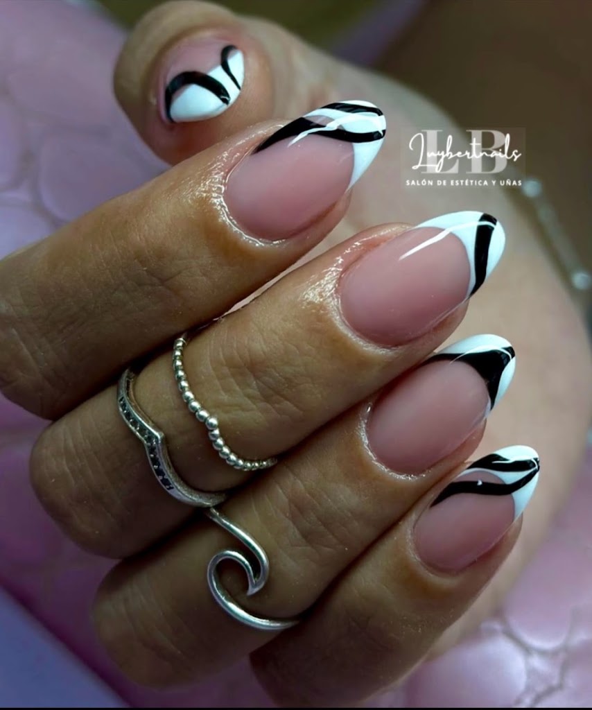 Salon de Unas y Estetica Luybertnails — Del propietario