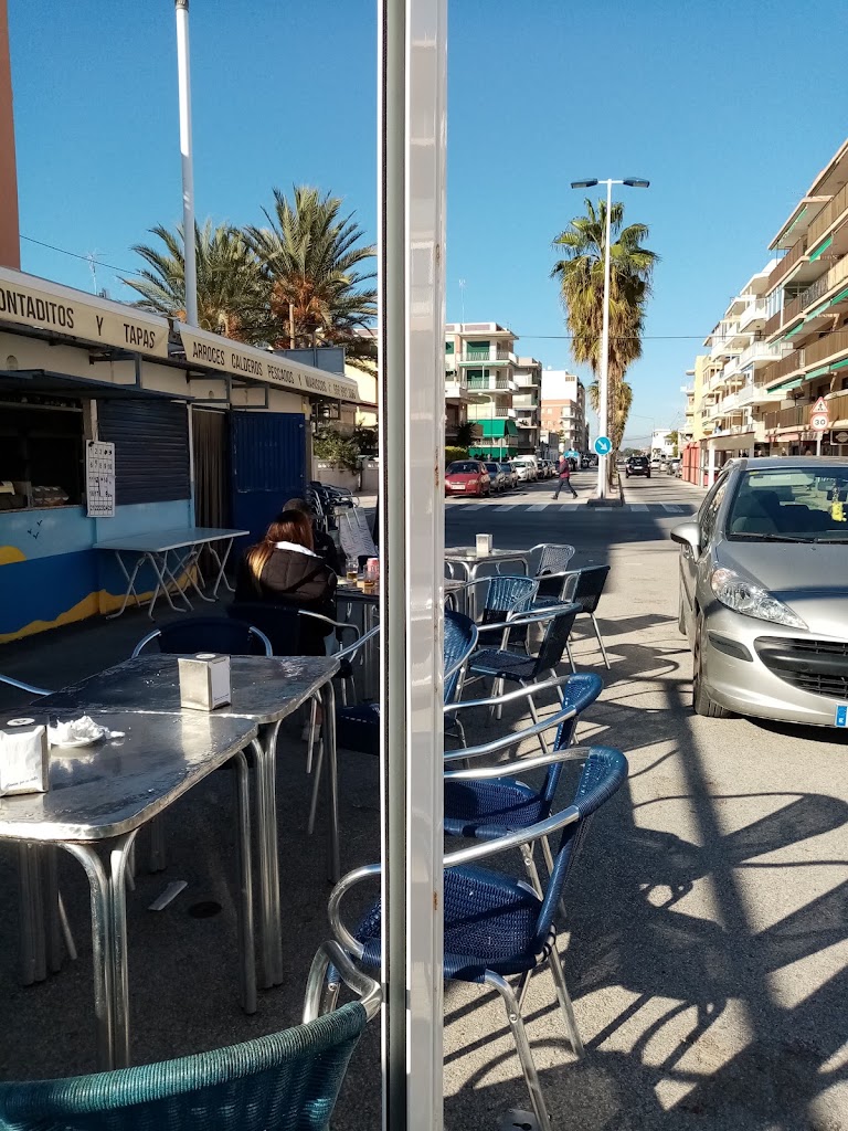 Chiringuito Moni Santa Pola — Ambiente