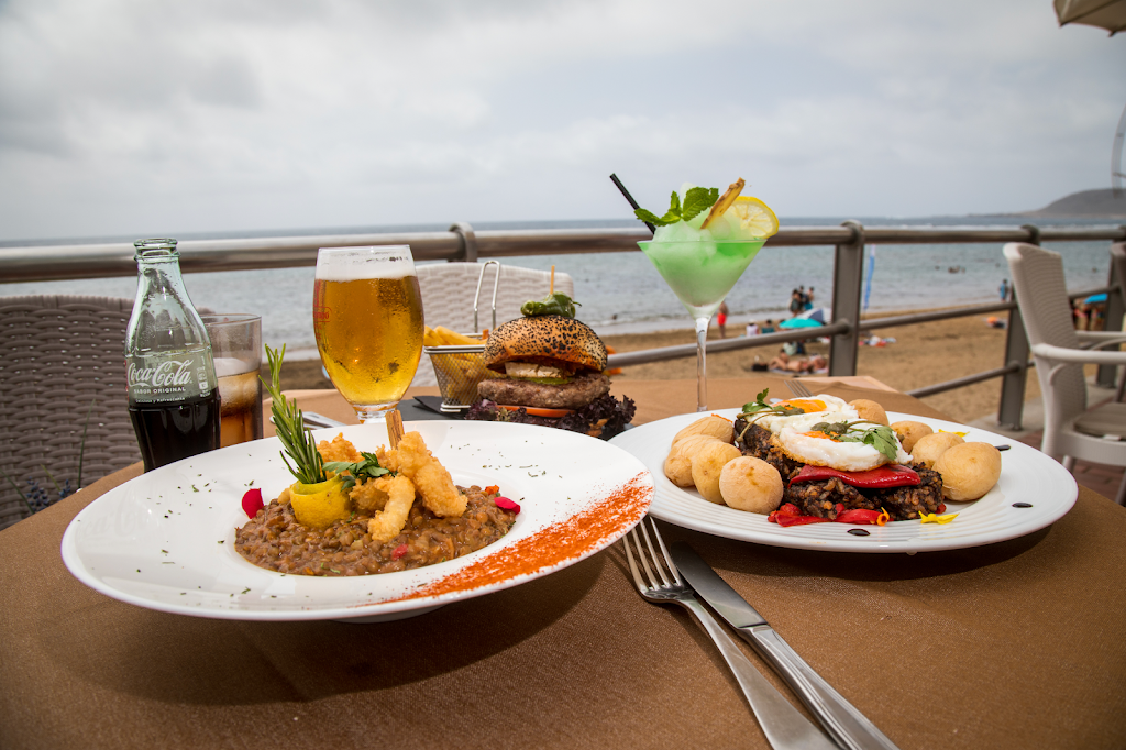 Restaurante Grill Taberna Chica — Comida y bebida