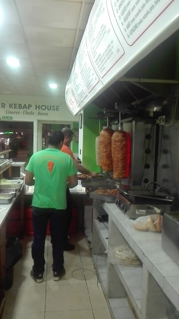 Restaurante Rajar Dones Kebap House — Ambiente