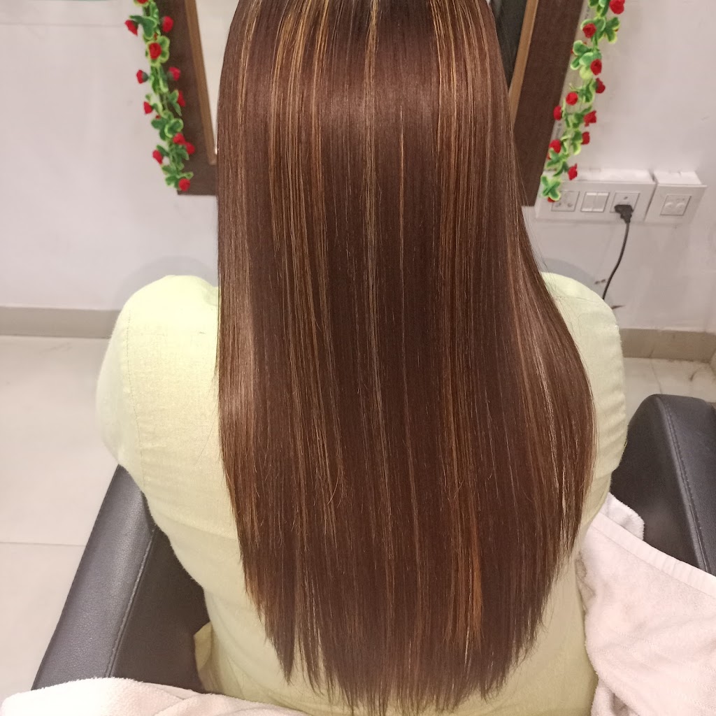 G K Lounge Best Beauty Salon Academy