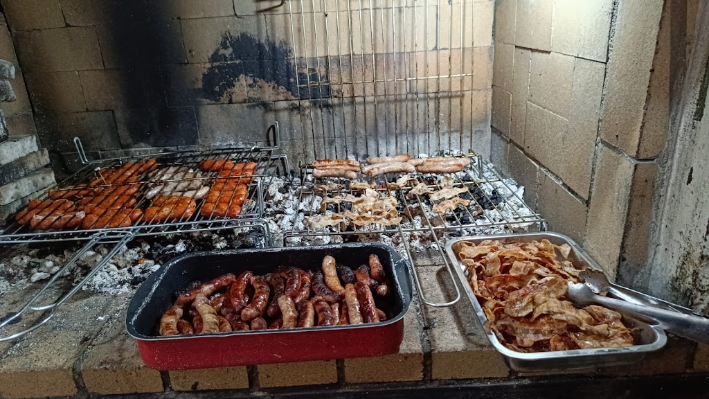 RESTAURANTE MESONET — Comida y bebida