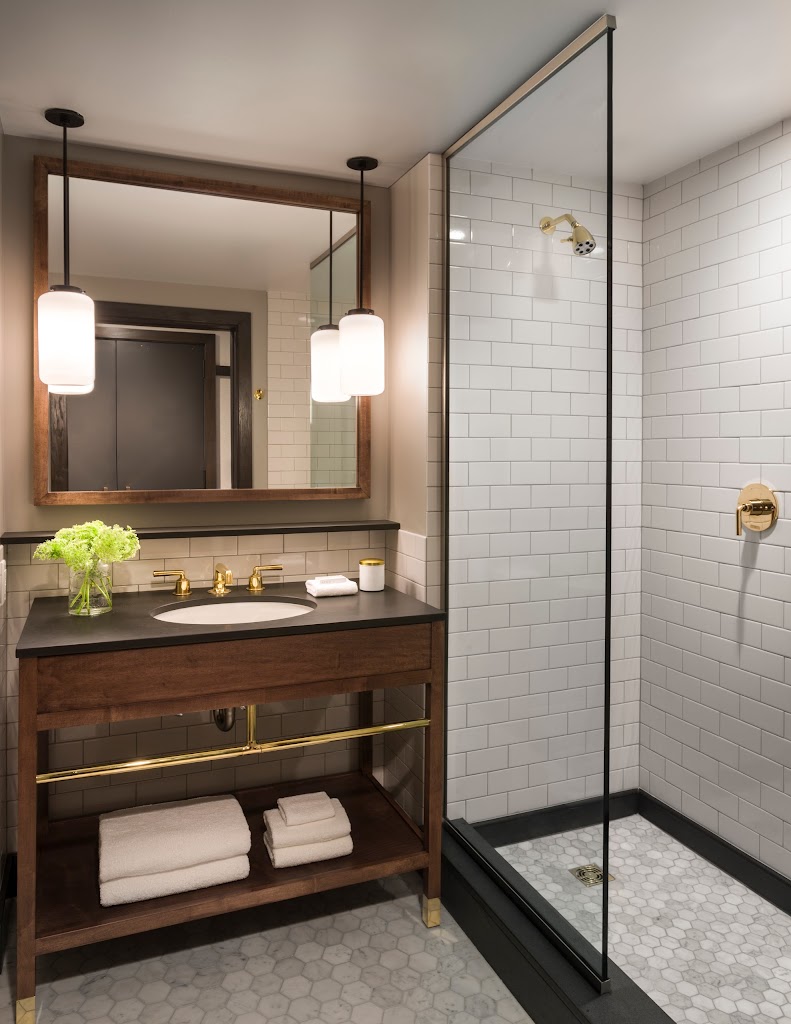  Kimpton Journeyman Hotel