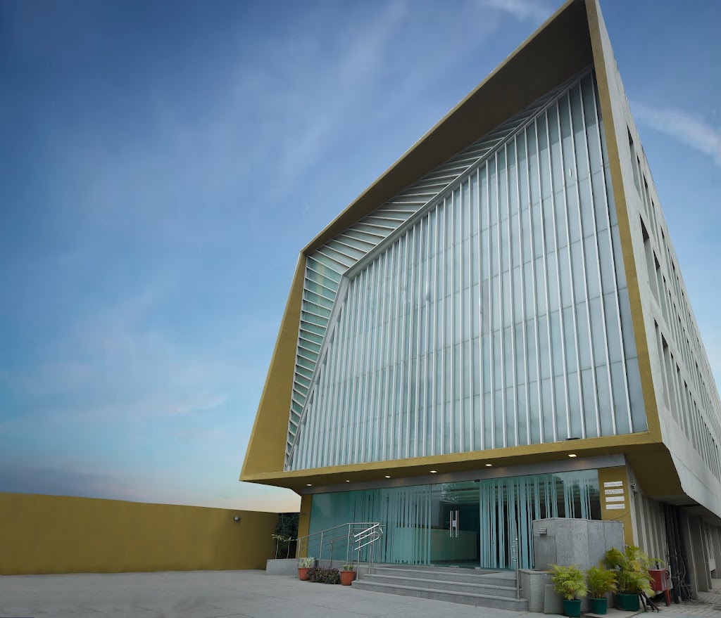 Premier Tamanna Hotel