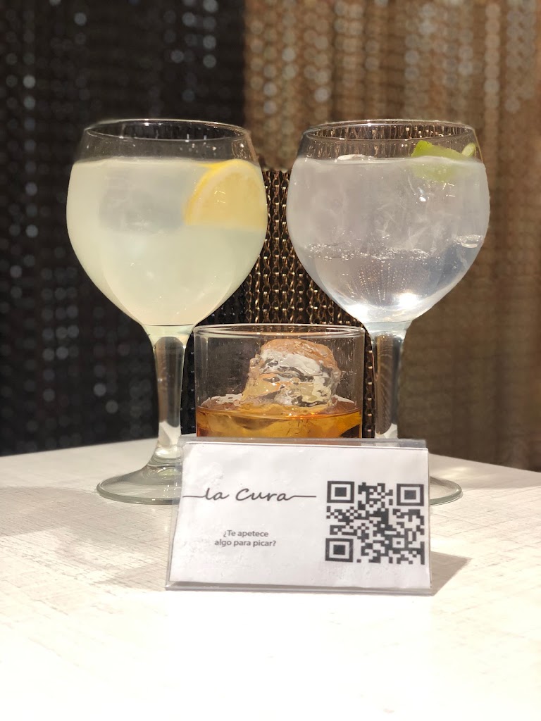 Bar La Cura — Ginebra