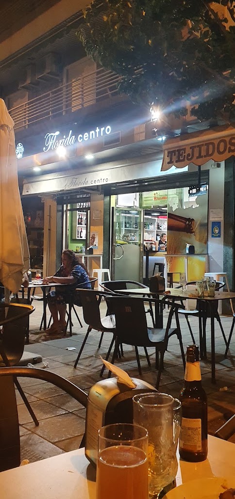 Cafe-Bar Florida Centro — Ambiente
