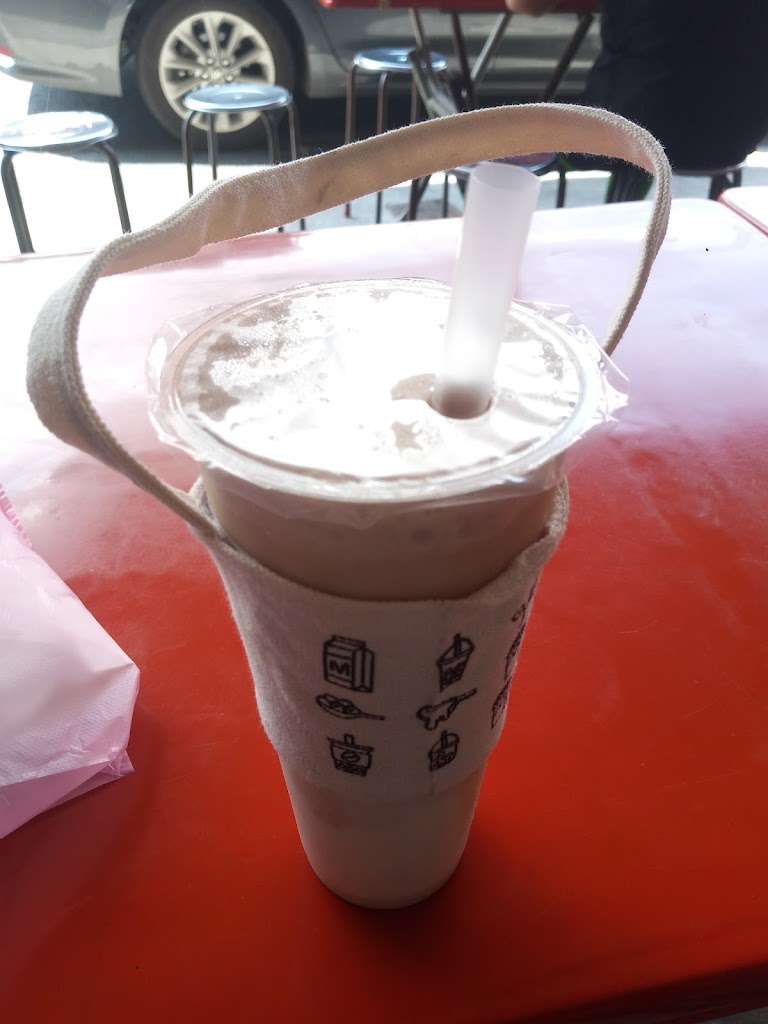 引豆入室《手炒花生沙牛奶》 的照片