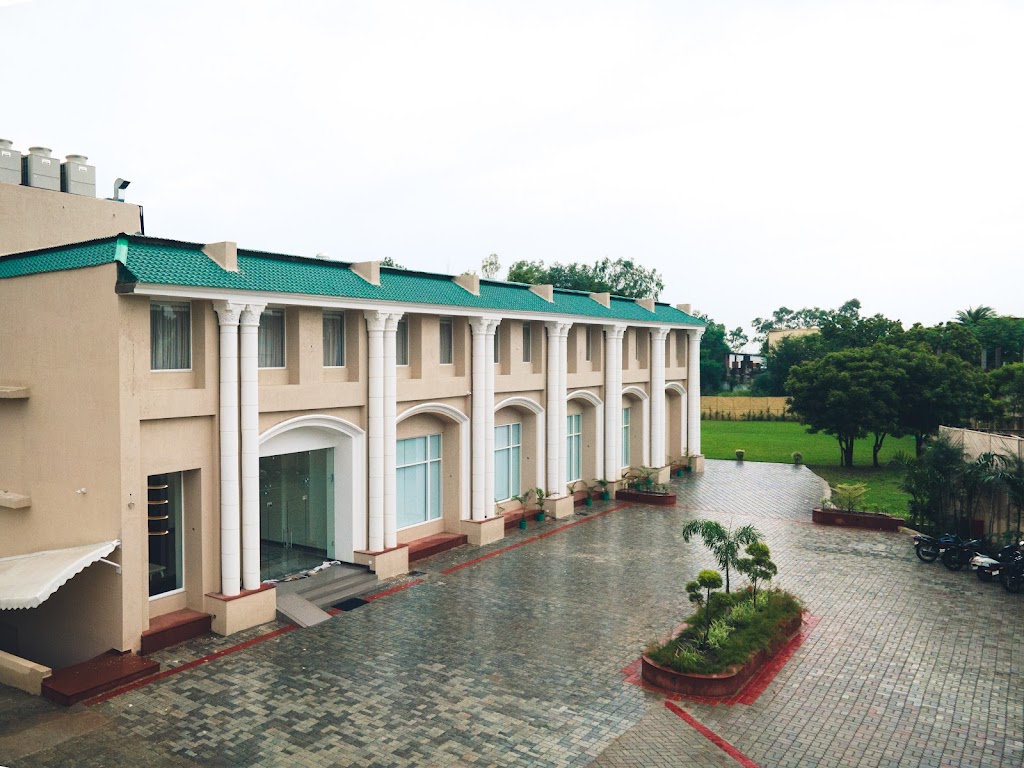 Safal Retreat