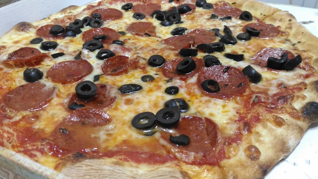 Mamaluna — Pizza