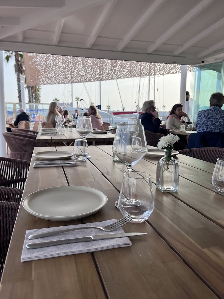 UNIQ Sitges — Ambiente