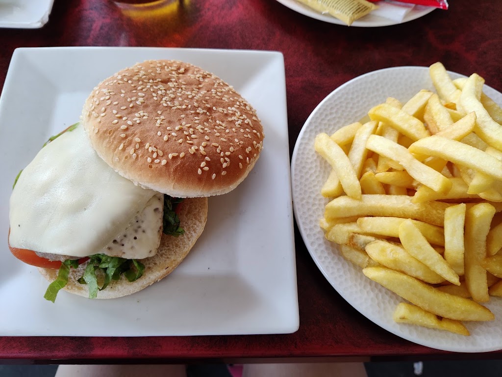 Templo Shiva Bar — Comida y bebida