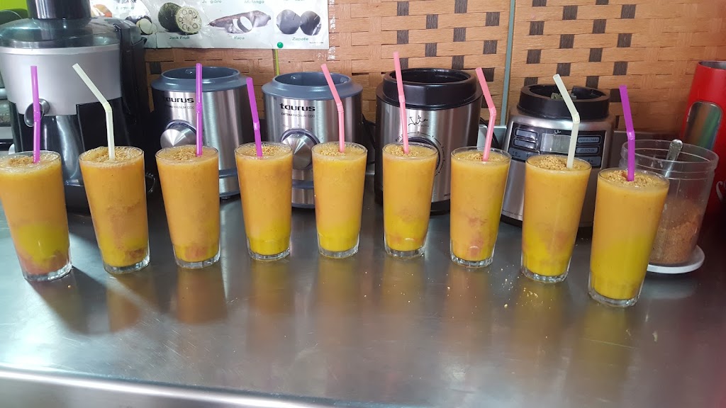 CAFETERIA LA GLORIA. — Del propietario