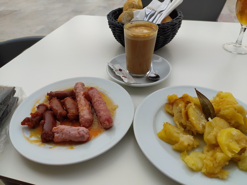 La Plaza Cafe Bar Mazarron — Comida y bebida