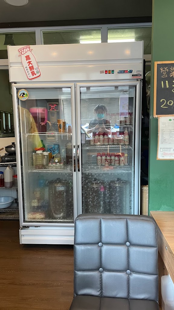 大諾亞飲品（南投信義店）-台南打卡手搖 的照片