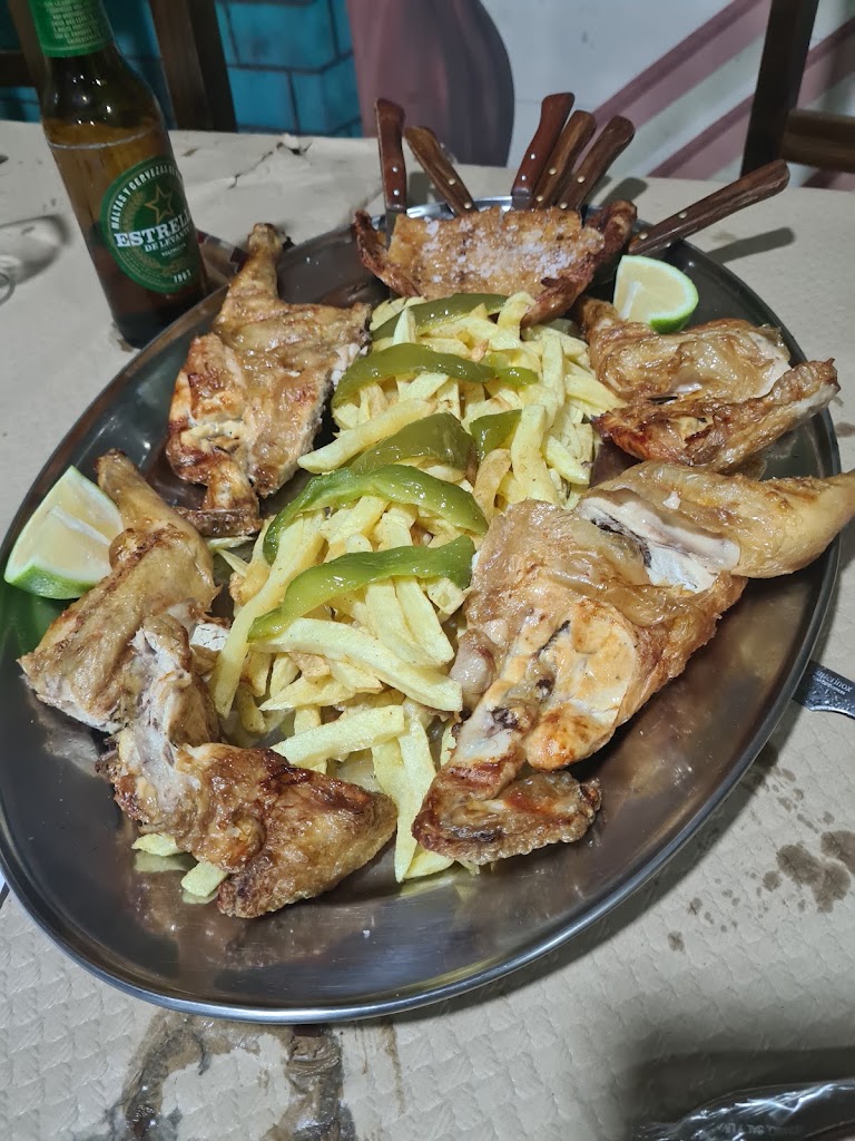 CAFETERIA BRASERIA DUNA — Comida y bebida