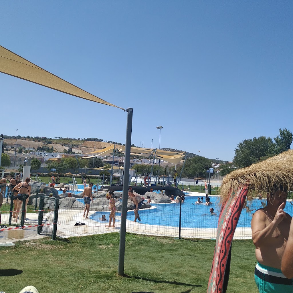Piscina Municipal al Aire Libre de Lucena — Piscina