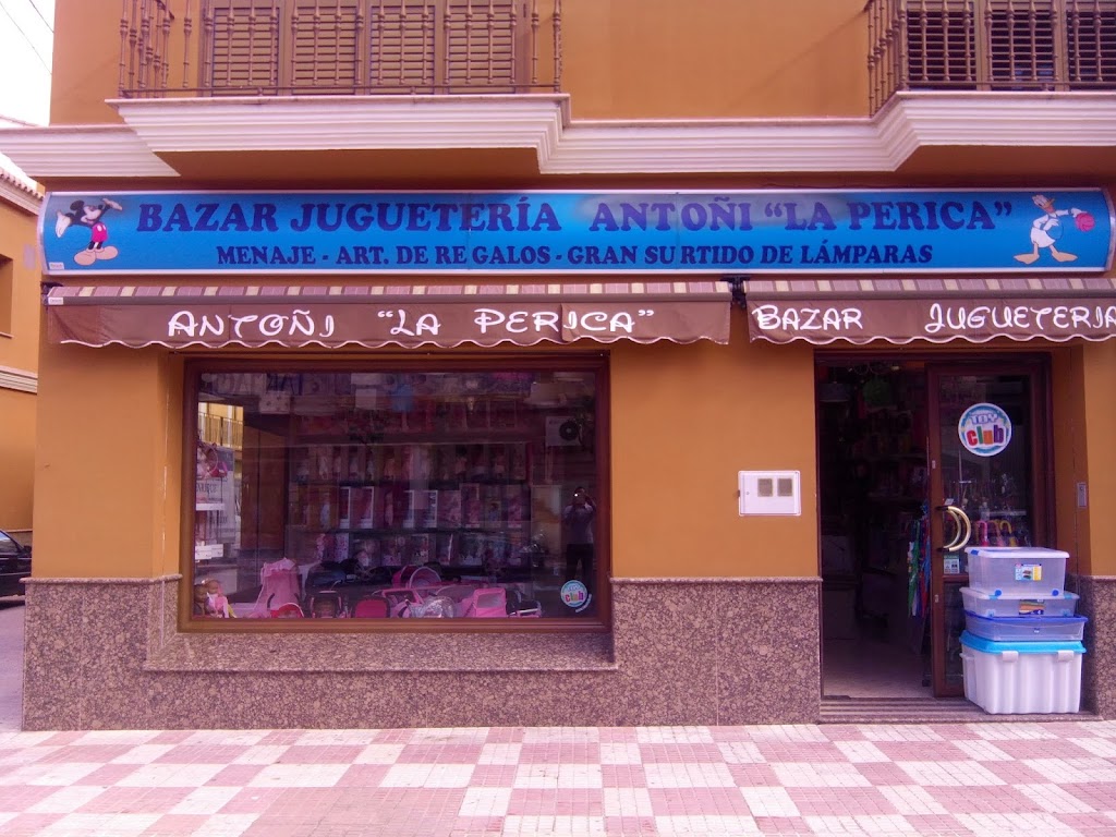 Foto 2 de Bazar Jugueteria Antoni "La Perica"