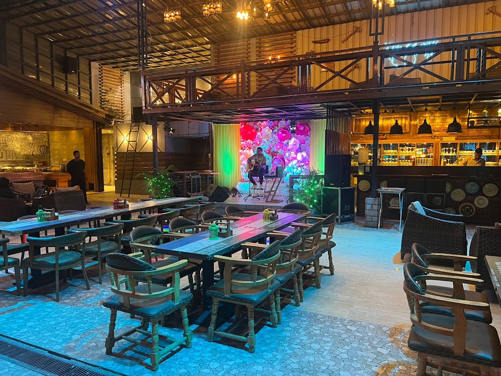 Woodburry Cafe Family Restaurants Vasundhara Restaurants In Vasundhara