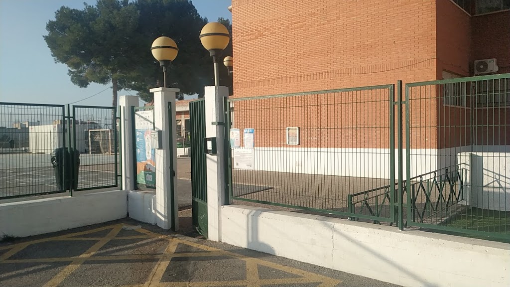 Colegio Publico de Preescolar General Basica y educacion.