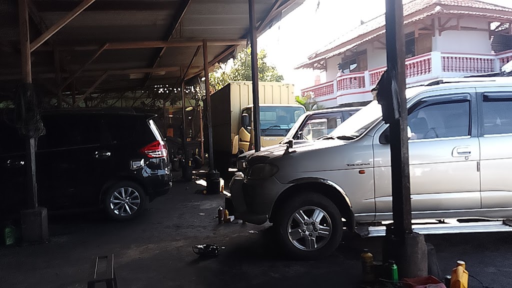 Bengkel Mobil Pak Slamet